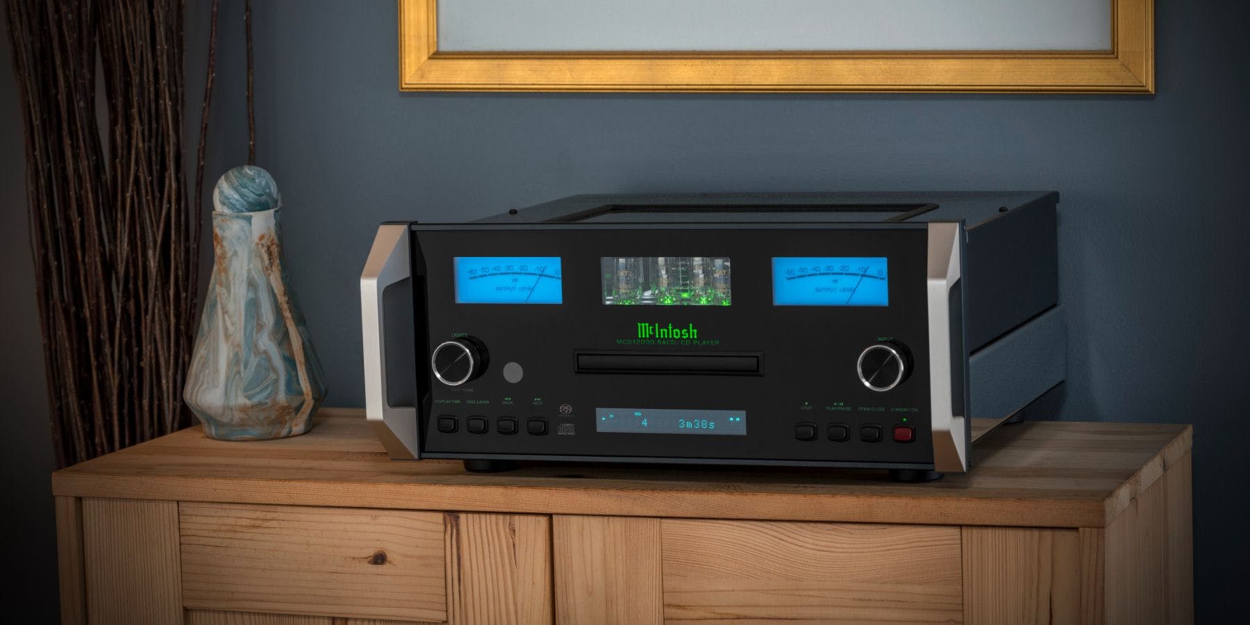 McIntosh has unveiled a new flagship SACD/CD player, the mighty MCD12000